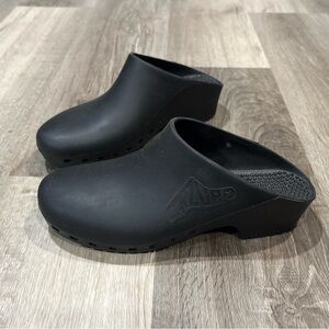 Calzuro No Holes Classic Slip-On Clog Mules EU 40/41